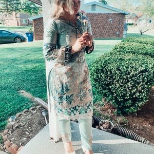 Like new Eid pakistani outfit